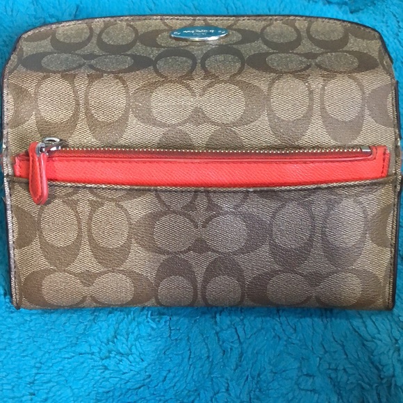 Coach orange Peyton envelope wallet - Picture 5 of 9
